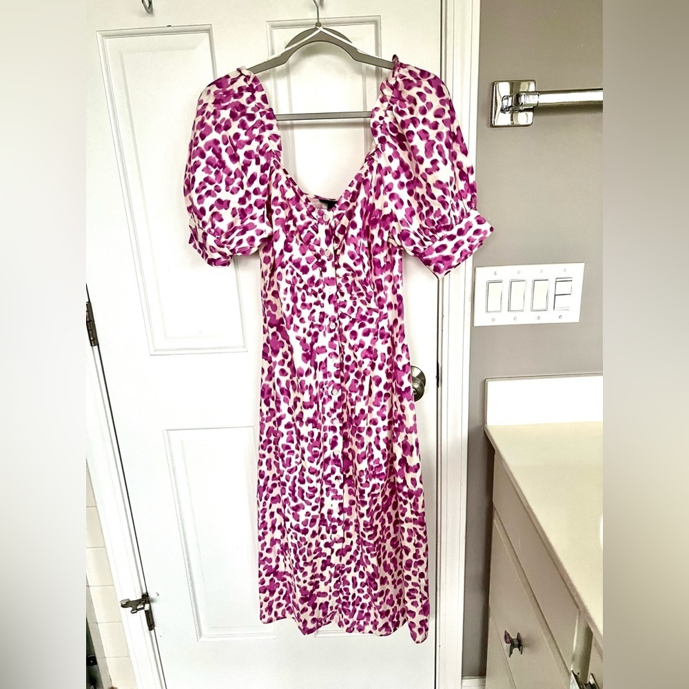 Who What Wear Pink Leopard Linen Blend Puff Sleeve Midi Dress - Picture 2 of 6